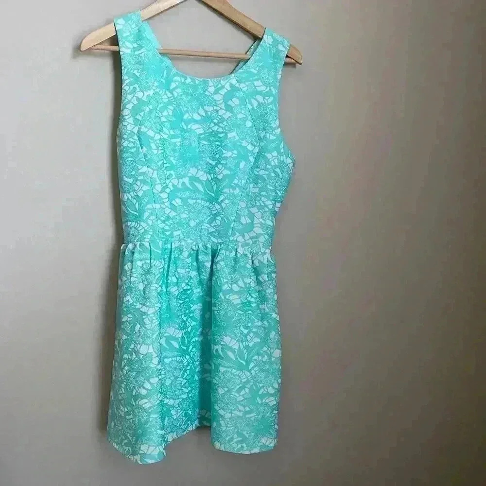 Annabella Mint‎ Green Cutout Dress Size Medium
